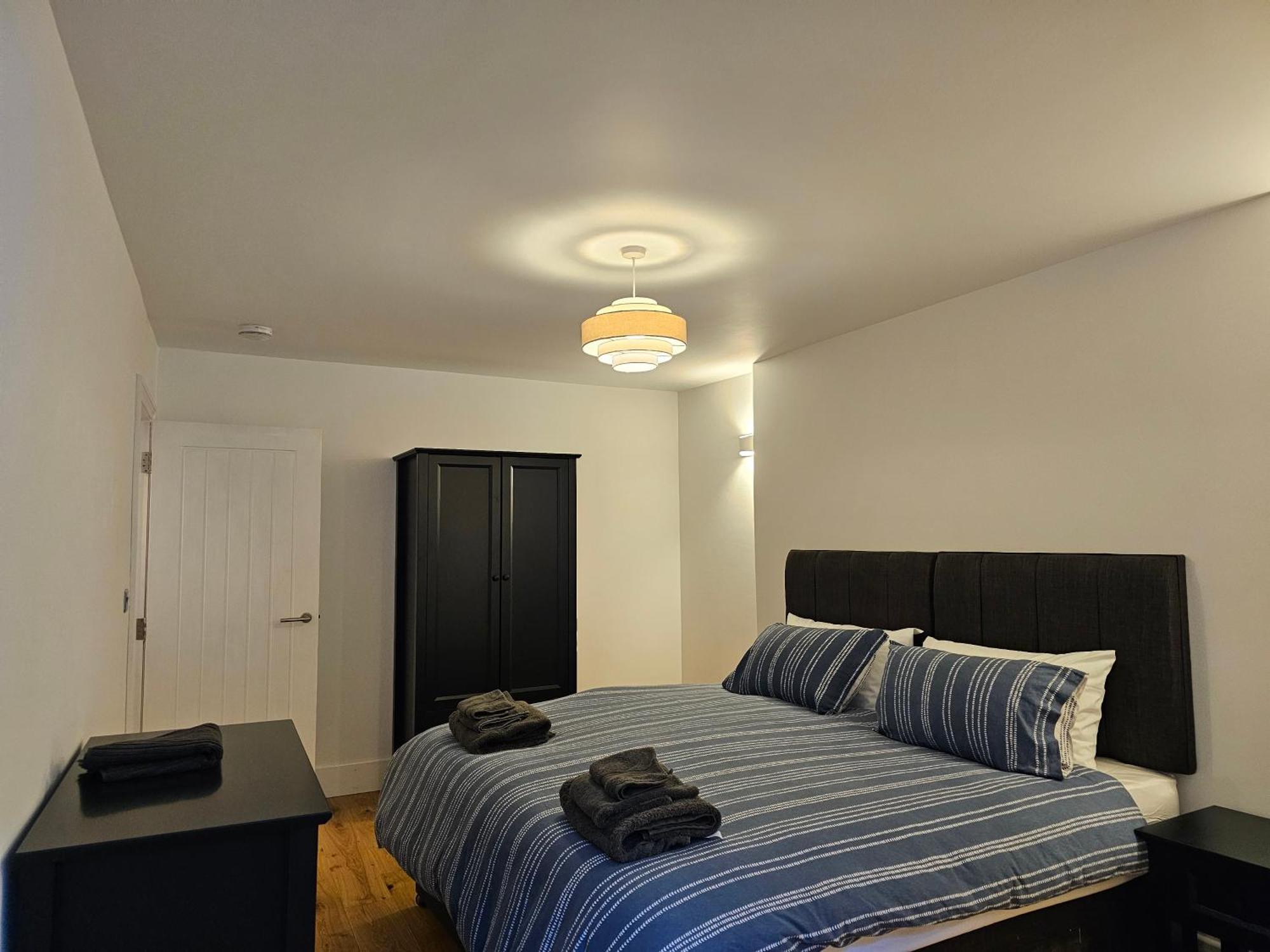 Spacious Modern 2-Bed Parking & Wi-Fi & 65"Oled Bristol Eksteriør billede
