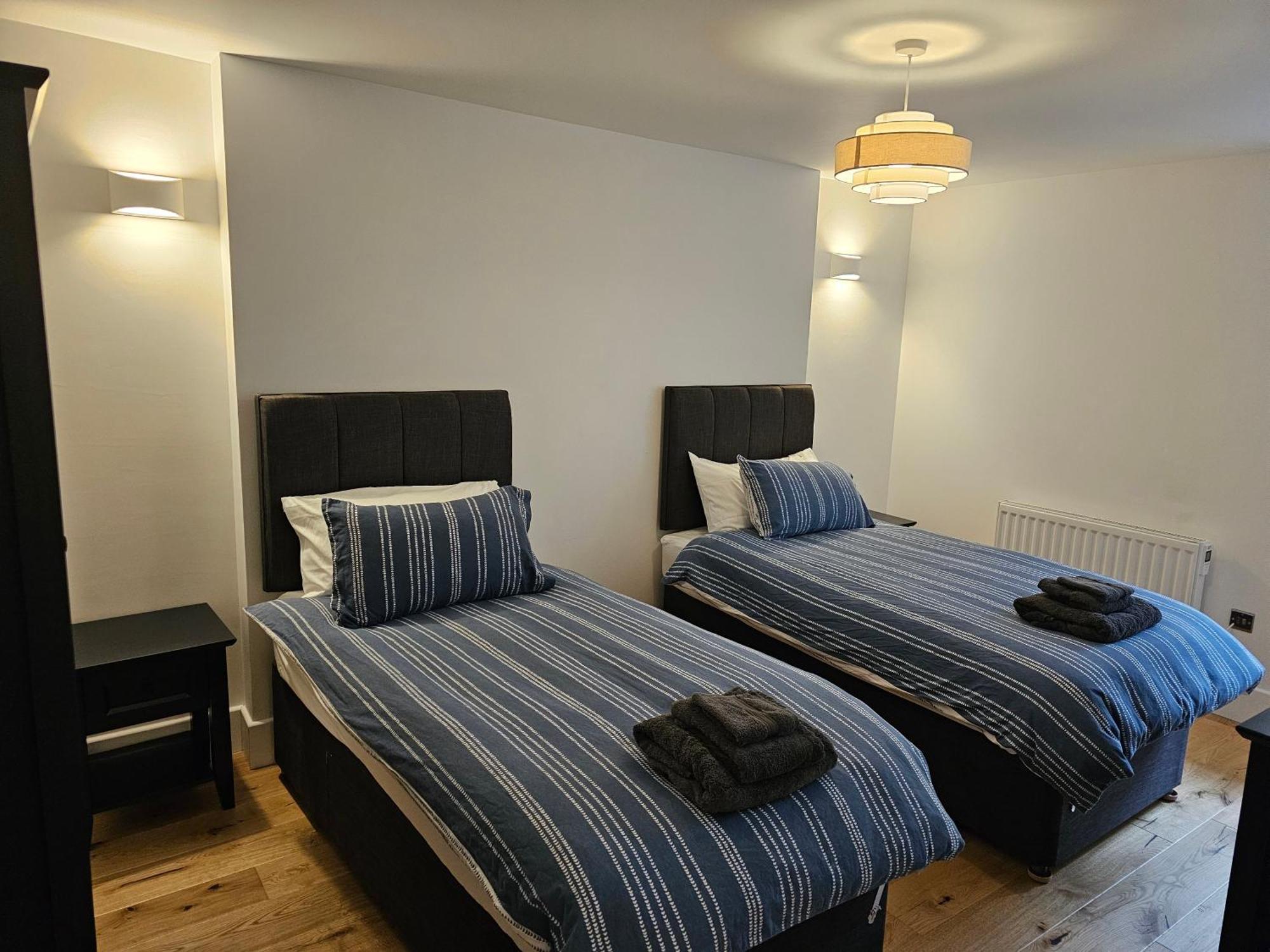 Spacious Modern 2-Bed Parking & Wi-Fi & 65"Oled Bristol Eksteriør billede